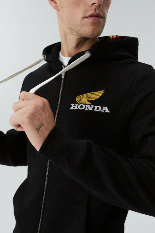 Rõivad ja jalatsid PUMA, Mercedes-Benz, BMW, Ferrari, Porsche, Red Bull Racing, AMG, Dakar, Le mans, Honda Hyundai, Diverse, Kawasaki. Saapad, jalanõud, pusad, t-särgid, dressipluusid, dressipüksid, joped, polod, kindad, kleidid, püksid, lühikesed püksid, shortsid, legginsid, nokamütsid, talvemütsid, käekellad, seljakotid, õlakotid nii meestele. lastele kui naistele. Tasuta tarne alates 50€ ostudele! Fasten.ee FASTEN Autorõivad. Auto brändi riided. Clothing and footwear PUMA, Mercedes-Benz, BMW, Ferrari, Porsche, Red Bull Racing, AMG, Dakar, Le mans, Honda Hyundai, Diverse, Kawasaki. Boots, shoes, hoodies, t-shirts, sweatshirts, sweatpants, jackets, polos, gloves, dresses, pants, shorts, shorts, leggings, beanies, winter hats, watches, backpacks, shoulder bags for men. children than women. Free delivery for purchases over €50! Fasten.ee FASTEN Car clothing. Car brand clothes. Finland Vaatteet ja jalkineet PUMA, Mercedes-Benz, BMW, Ferrari, Porsche, Red Bull Racing, AMG, Dakar, Le mans, Honda Hyundai, Diverse, Kawasaki. Saappaat, kengät, hupparit, t-paidat, collegepaidat, collegehousut, takit, poolot, käsineet, mekot, housut, shortsit, shortsit, leggingsit, pipot, talvihatut, kellot, reput, miesten olkalaukut. lapset kuin naiset. Ilmainen toimitus yli 50€ ostoksille! Fasten.ee FASTEN Autovaatteet. Automerkkien vaatteet. Latvia Apģērbs un apavi PUMA, Mercedes-Benz, BMW, Ferrari, Porsche, Red Bull Racing, AMG, Dakāra, Le mans, Honda Hyundai, Diverse, Kawasaki. Zābaki, apavi, kapuces, t-krekli, sporta krekli, sporta bikses, jakas, polo, cimdi, kleitas, bikses, šorti, šorti, legingi, pupiņas, ziemas cepures, pulksteņi, mugursomas, plecu somas vīriešiem. bērni nekā sievietes. Bezmaksas piegāde pirkumiem virs 50€! Fasten.ee FASTEN Auto apģērbi. Auto zīmolu apģērbi. Lithuania Drabužiai ir avalynė PUMA, Mercedes-Benz, BMW, Ferrari, Porsche, Red Bull Racing, AMG, Dakaras, Le mans, Honda Hyundai, Diverse, Kawasaki. Batai, batai, gobtuvai, marškinėliai, megztiniai, sportinės kelnės, striukės, polo, pirštinės, suknelės, kelnės, šortai, šortai, antblauzdžiai, kepuraitės, žieminės kepurės, laikrodžiai, kuprinės, krepšiai ant pečių vyrams. vaikai nei moterys. Nemokamas pristatymas perkant virš 50€! Fasten.ee FASTEN Automobilinė apranga. Automobilių firminiai drabužiai.